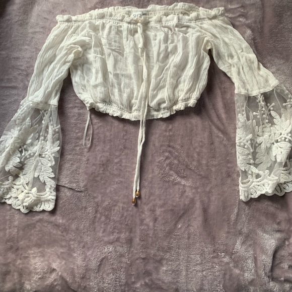 Showpo. Tops - Beachy Off-Shoulder Crop Showpo. Tops - Beachy Off-Shoulder Crop
